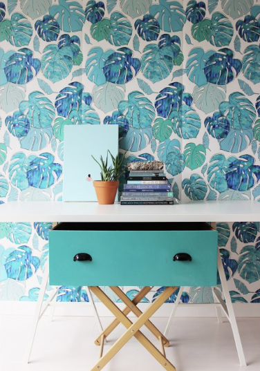 Green and blue palm leaf wallpaper