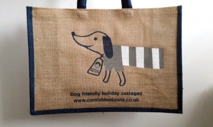 Illustrated sausage dog on a canvas tote bag